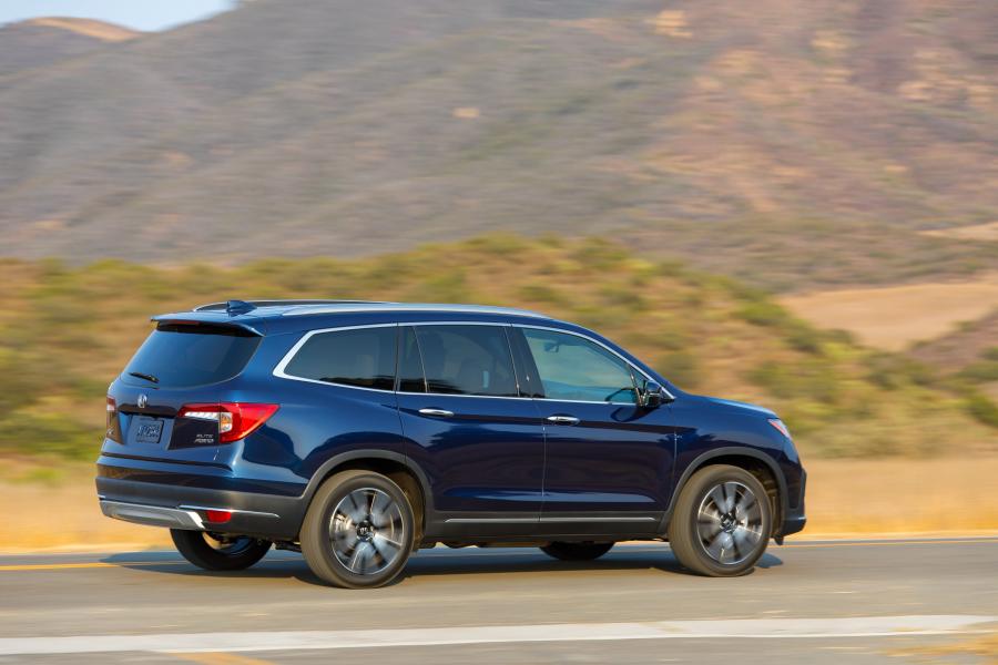  Honda Pilot Elite 2018 года  (NA) (фото 17 из 40)